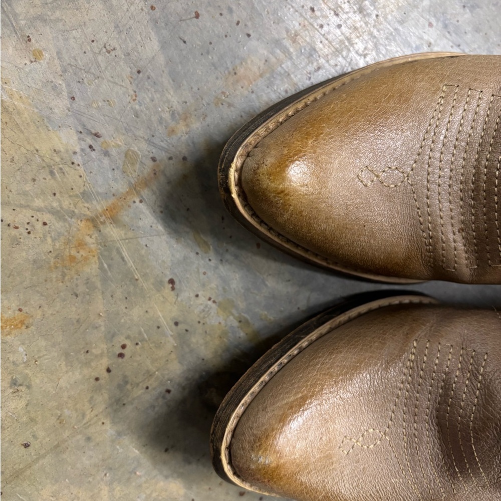 Very Volatile Brown Ankle Boots with Western Flair - Picture 2 of 8
